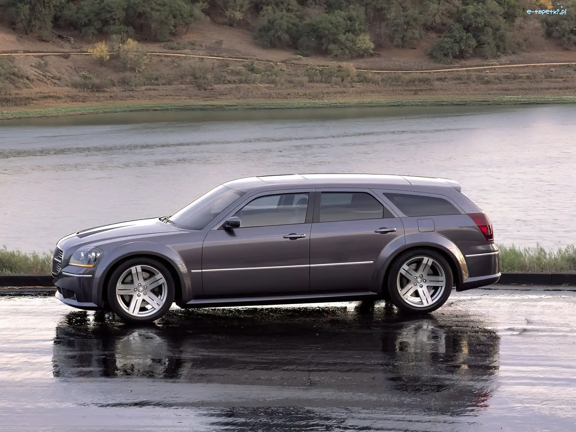 rzeka, Dodge Magnum