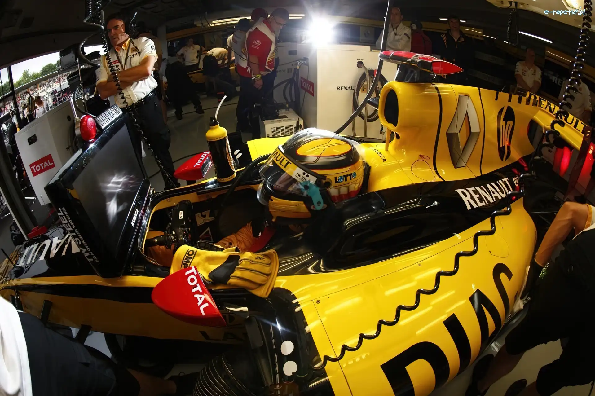 Renault F1 Team, Boks