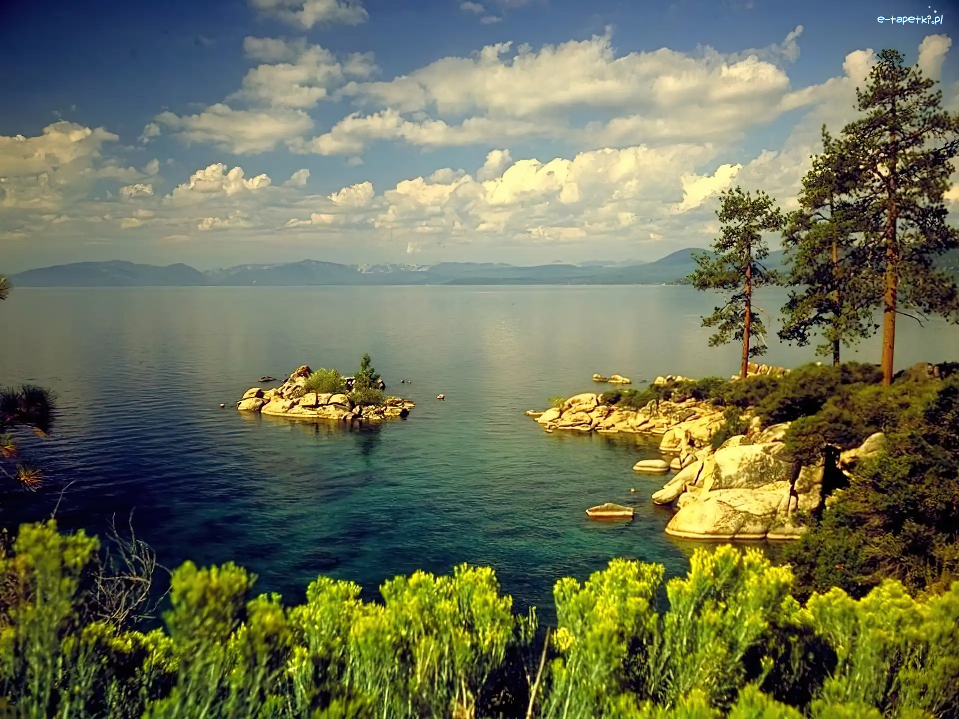 Zieleń, Wyspa, Jezioro