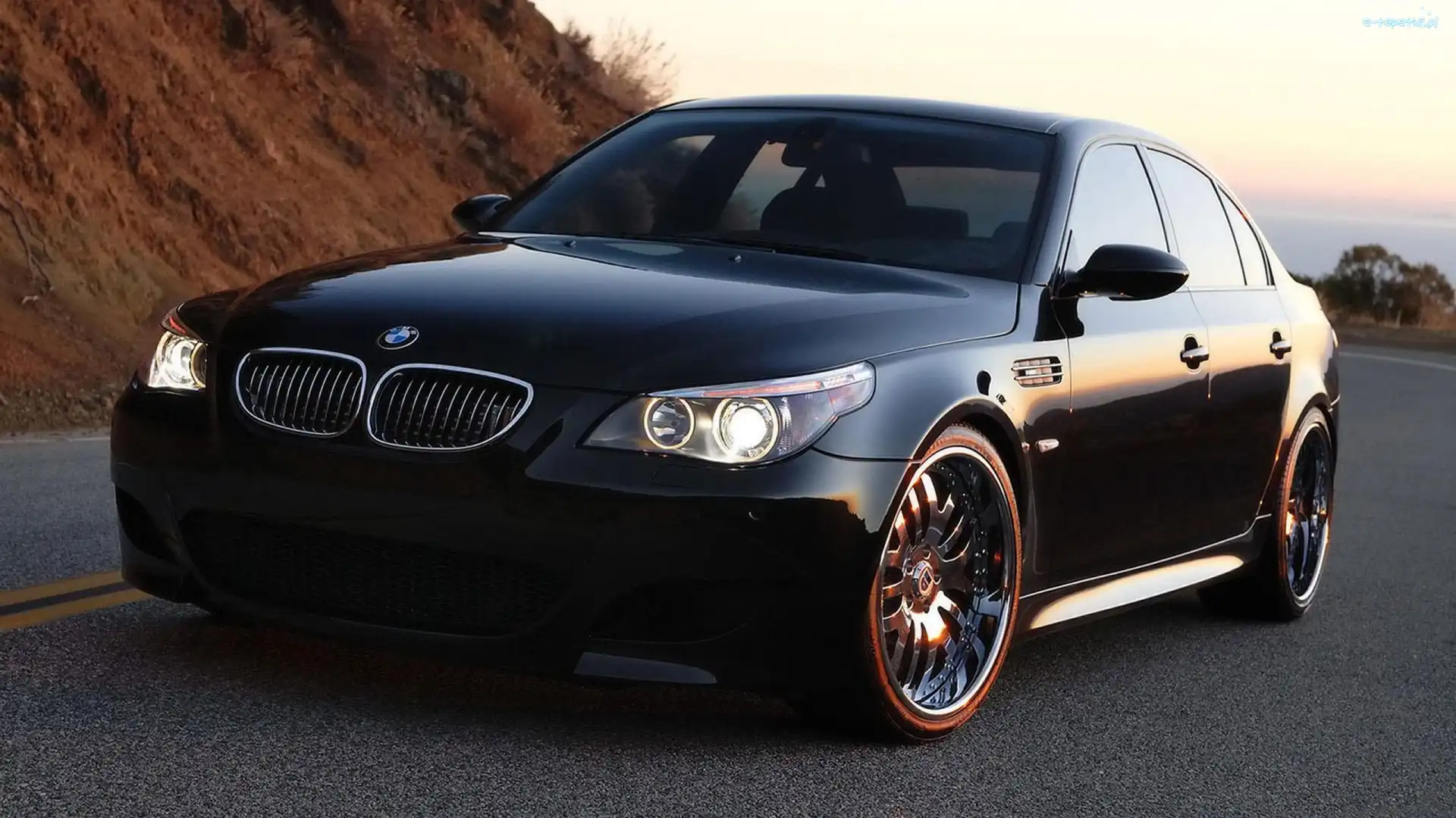 BMW M5 E60, Czarne