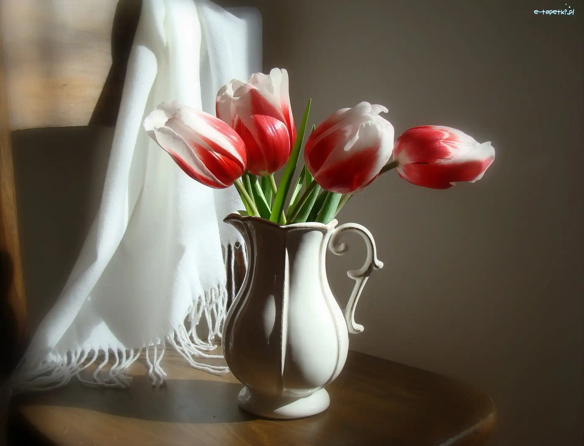 Tulipany, Dzbanek