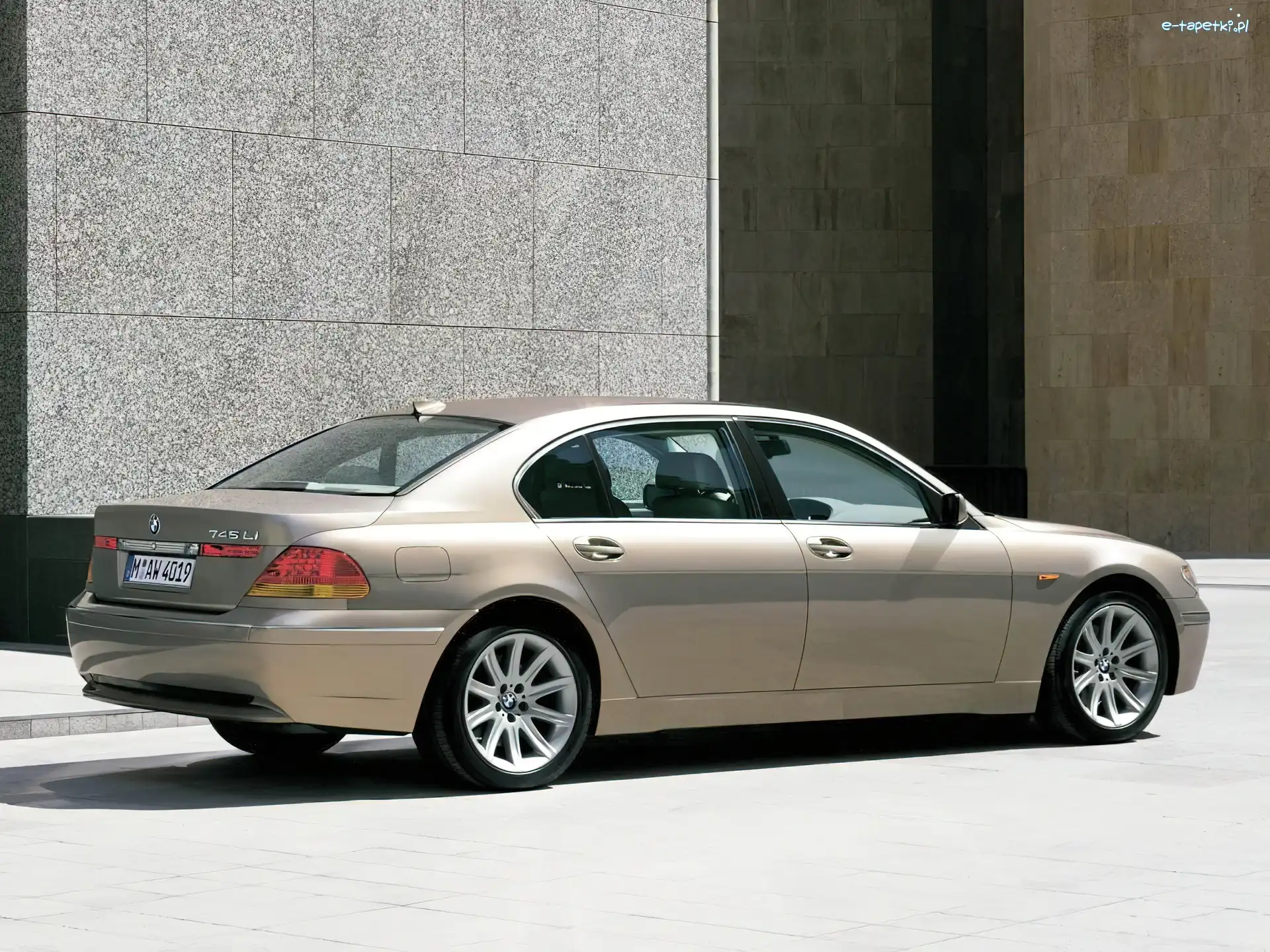 E65, BMW 7, Złota