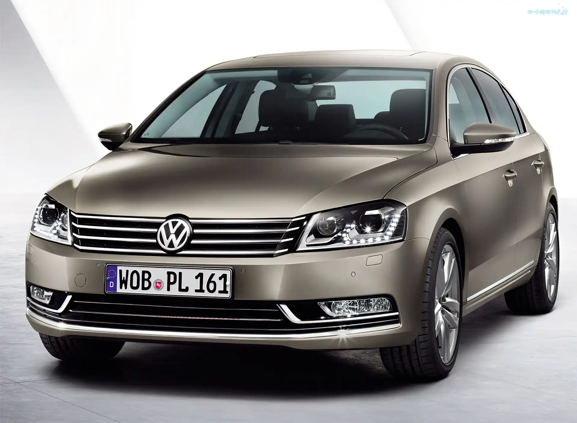 Sedan, Volskwagen Passat B7
