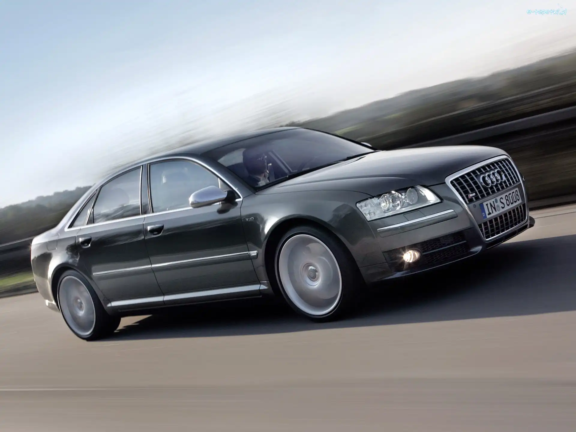 D3, Audi A8