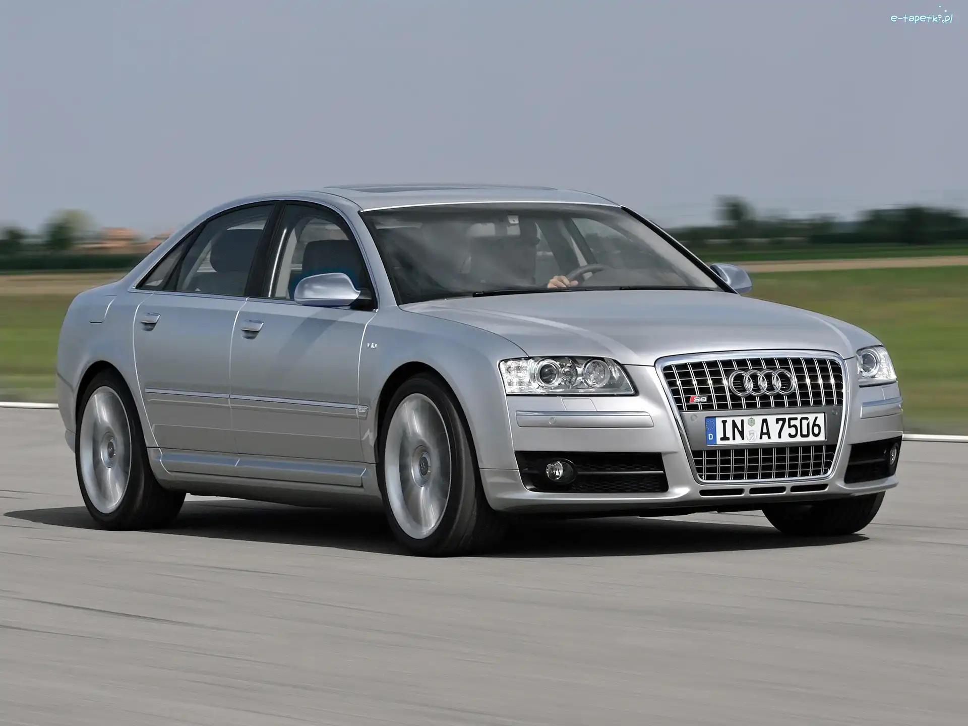 Audi S8, Srebrne