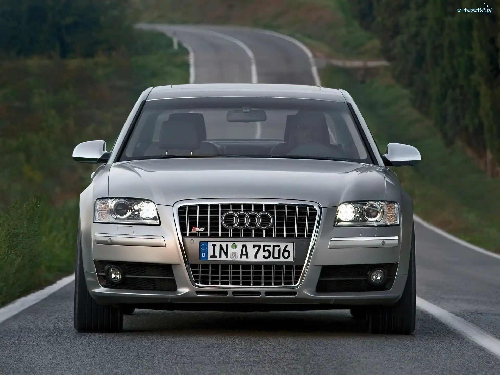 D3, Audi A8