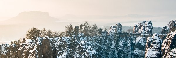 Zima, Śnieg, Skały