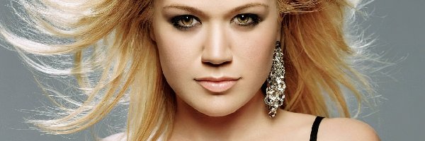 Kolczyk, Kelly Clarkson