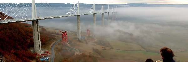 Wiadukt, Chmury, Millau, Francja