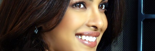 Uśmiech, Priyanka Chopra, Aktorka