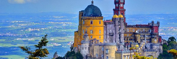 Portugalia, Miejscowość Sintra, Region Lizbona, Wzgórze, Pałac Pena
