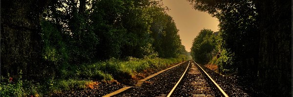 Słońca, Tunel, Tory, Zachód