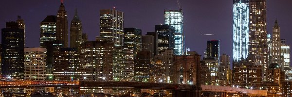 Manhattan nocą, Brooklyn Bridge, Drapacze chmur