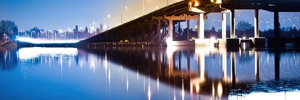 Kanada, Most, William R. Bennett Bridge