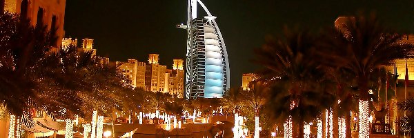 Dubaj, Budynki, Hotel, Zjednoczone Emiraty Arabskie, Burdż al-Arab, Miasto Nocą, Palmy