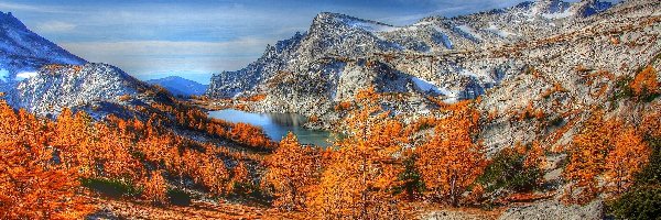 Jezioro, Jesień, Drzewa, Góry