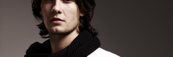 Szal, Ben Barnes