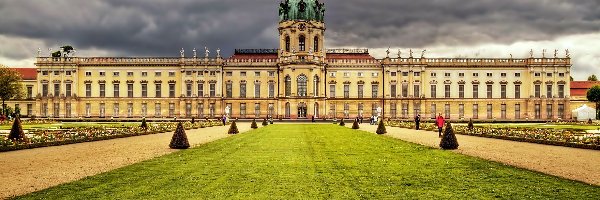 Charlottenburg, Chmury, Trawnik, Pałac