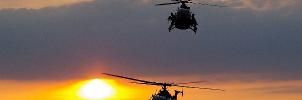 Słońca, Zachód, Helikoptery