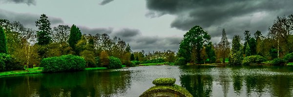 Staw, Sheffield Park, Wielka Brytania