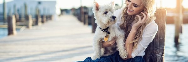 West Highland White Terrier, Okulary, Kobieta