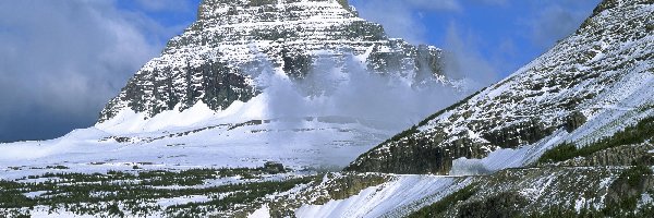 Góra Clements Mountain, Park Narodowy Glacier, Góry, Zima, Stan Montana, Stany Zjednoczone