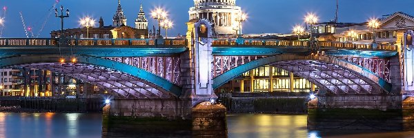 Rzeka, Most, Londyn