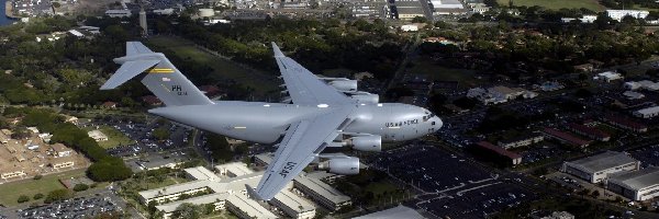 Miasto, C-17 Globemaster III, Samolot