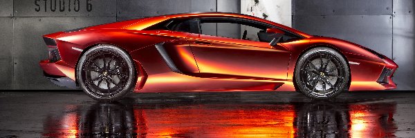 Lamborghini Aventador