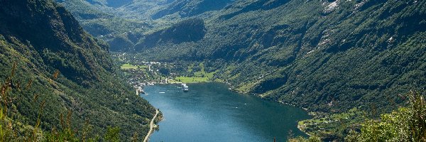 Norwegia, Fiord Geiranger, Góry