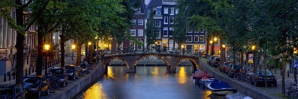 Rzeka, Amsterdam, Odbicie, Wieczór, Most, Drzewa, Samochody, Holandia