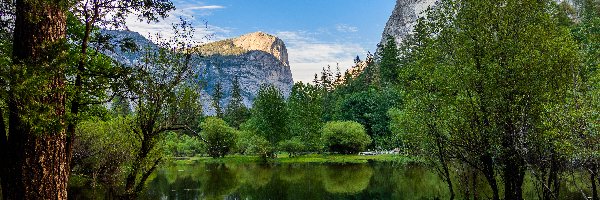 Rzeka, Park Narodowy Yosemite, Góry, Drzewa, Stan Kalifornia, Stany Zjednoczone