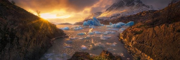 Zachód, Rzeka, Chile, Torres Del Paine, Chmury, Słońca, Masyw, Góry