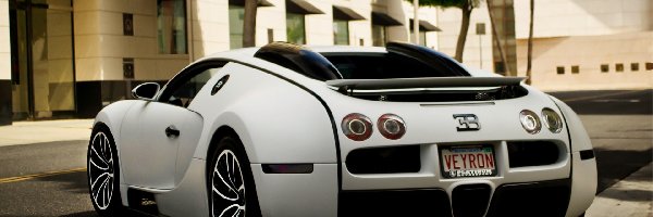 Parking, Ulica, Bugatti