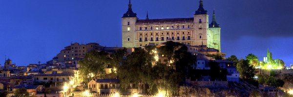 Światła, Domy, Noc, Pałac Królewski Alcazar, Sewilla, Hiszpania