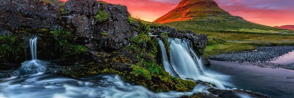 Islandia, Wodospad, Góra Kirkjufell, Roślinność, Skały