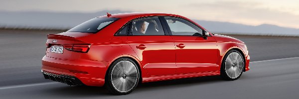 Audi RS3 Limousine, 2016, Sedan, Czerwone