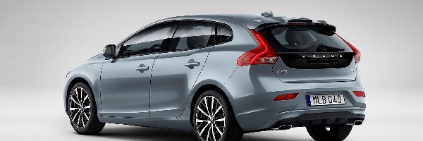 2017, Volvo V40 Cross Country