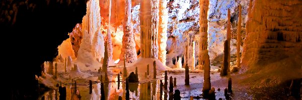 Stalagnaty, Cień, Światło, Jaskinia