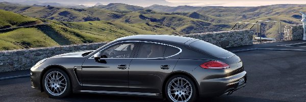 Góry, 2014, Porsche Panamera