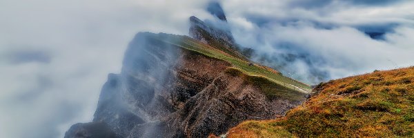 Jesień, Dolomity, Szczyt Seceda, Południowy Tyrol, Włochy, Mgła, Chmury