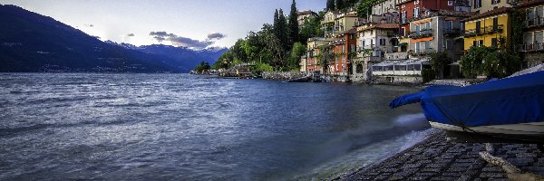 Włochy, Varenna, Lombardia, Domy, Jezioro Como