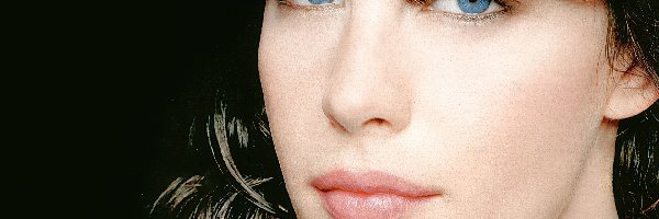 Liv Tyler, Niebieskie Oczy
