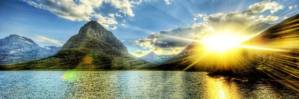 Promienie Słońca, Jezioro, Góry
