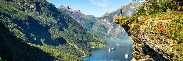 Fiord Geirangerfjorden, Statek, Góry, Norwegia