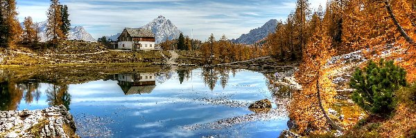 Drzewa, Włochy, Góry Dolomity, Prowincja Belluno, Jezioro Lago Federa, Dom, Schronisko