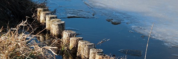 Drewniane, Sucha, Trawa, Kołki, Lód, Jezioro