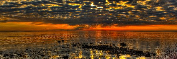 Morze, Stan Massachusetts, Odbicie, Chmury, Zatoka Cape Cod Bay, Zachód słońca, Niebo, Stany Zjednoczone