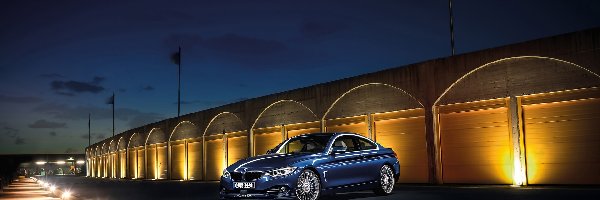 Noc, Garaże, BMW M4