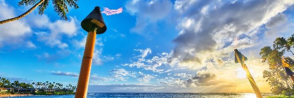 Chmury, Morze, Plaża, Wyspa Maui, Hawaje, Wschód słońca, Palmy